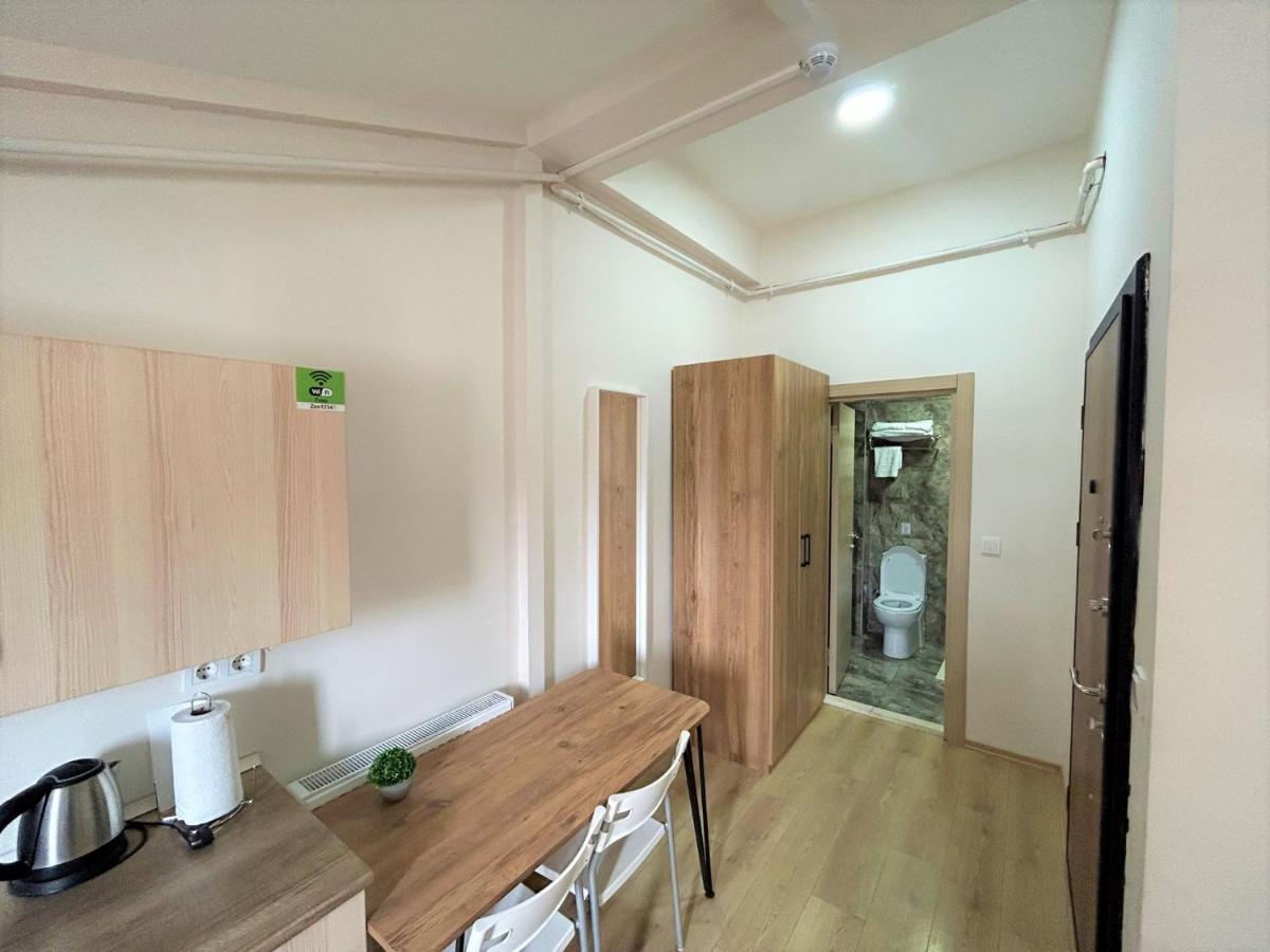 Zmf Pansiyon Istanbul Eksteriør billede